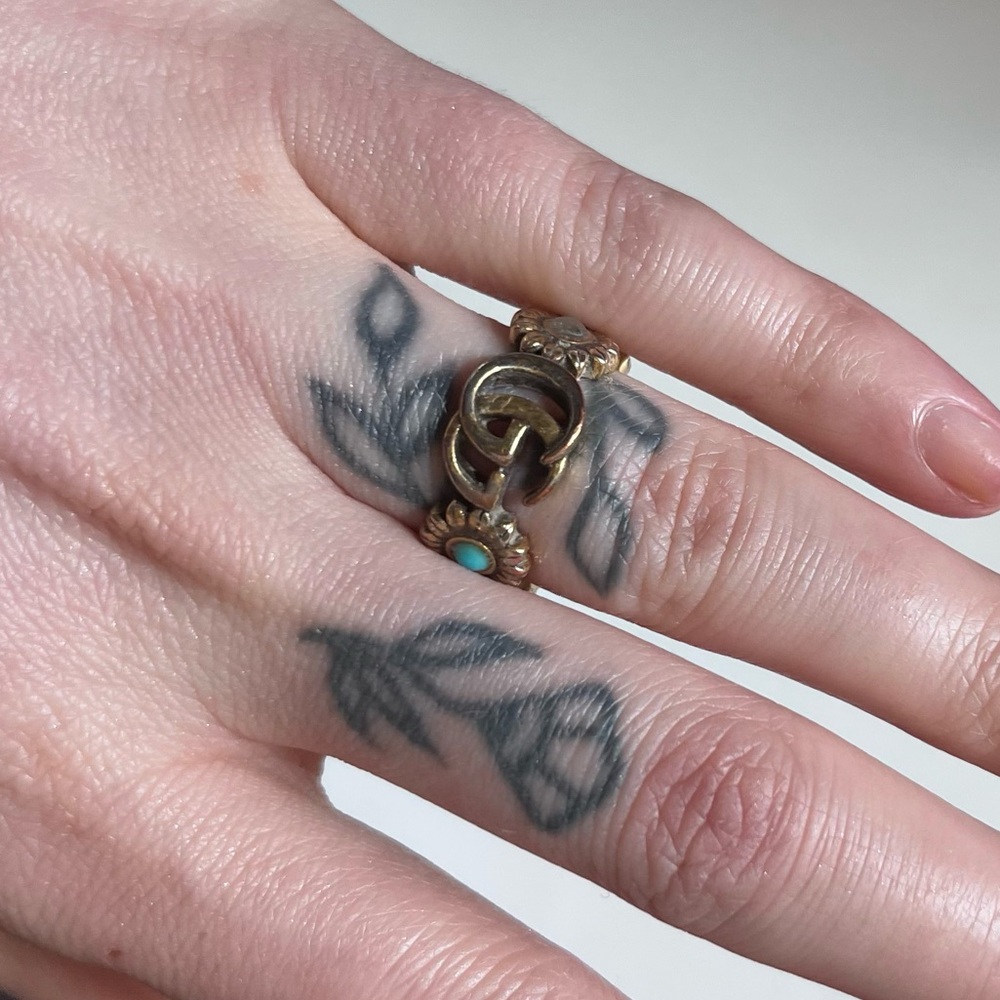 Gg initial ring